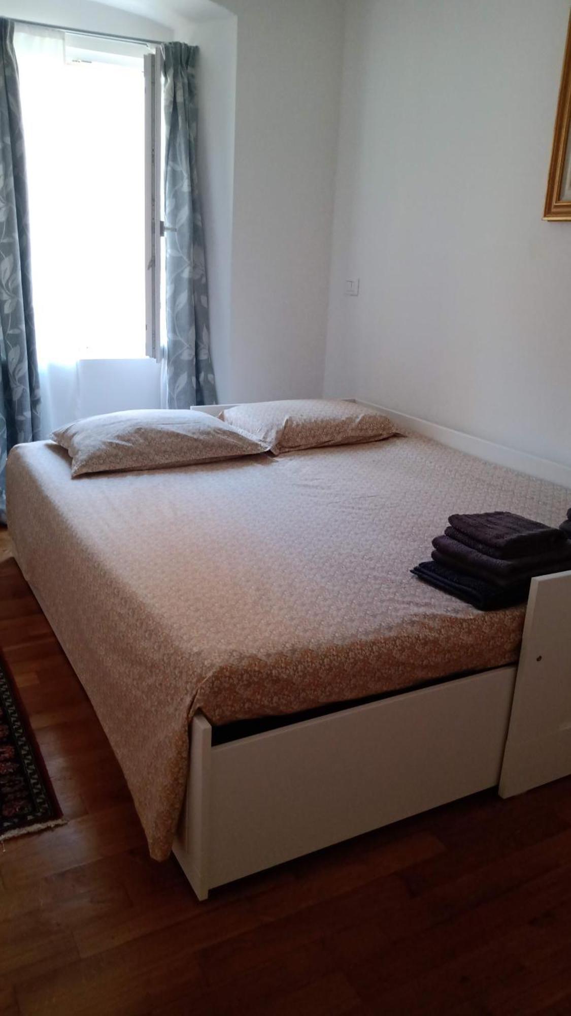 Casa Renova, Intero Appartamento, 2 Camere, Max 4 Ospiti, Trieste Zona Storica Extérieur photo