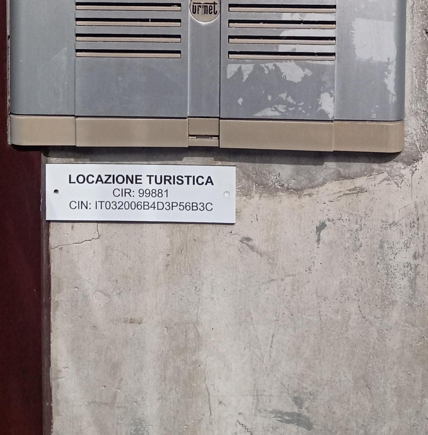 Casa Renova, Intero Appartamento, 2 Camere, Max 4 Ospiti, Trieste Zona Storica Extérieur photo